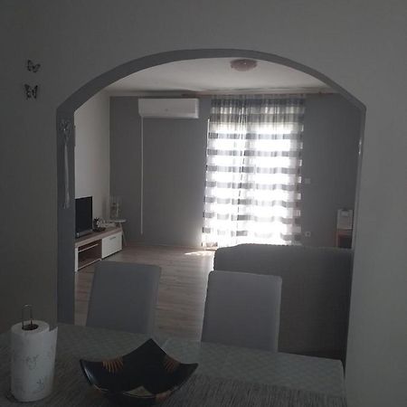 שיבניק Apartment Darinka מראה חיצוני תמונה