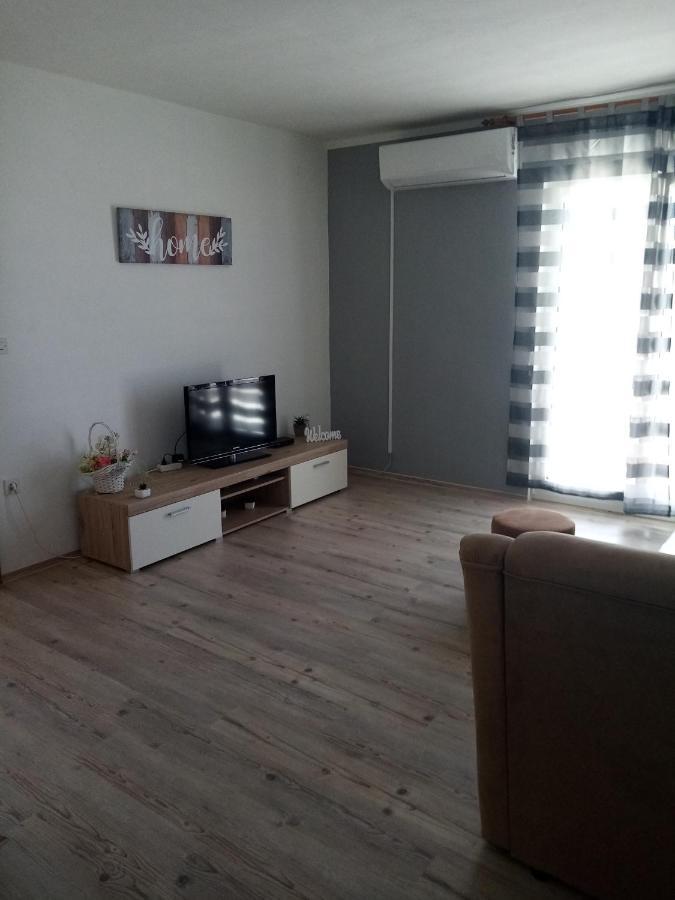 שיבניק Apartment Darinka מראה חיצוני תמונה