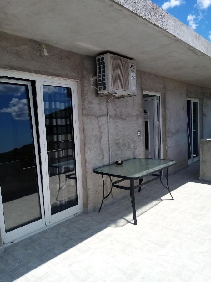 שיבניק Apartment Darinka מראה חיצוני תמונה