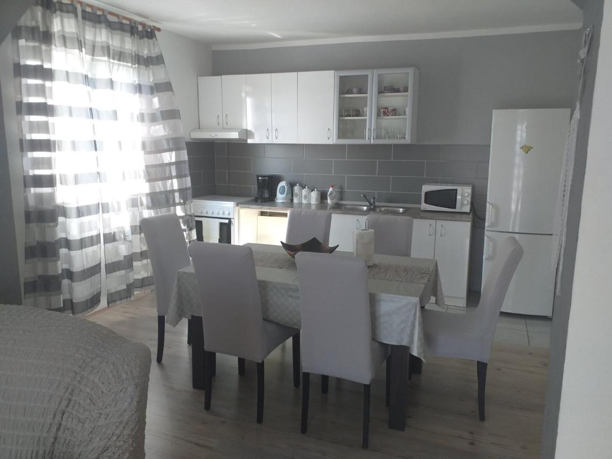 שיבניק Apartment Darinka מראה חיצוני תמונה