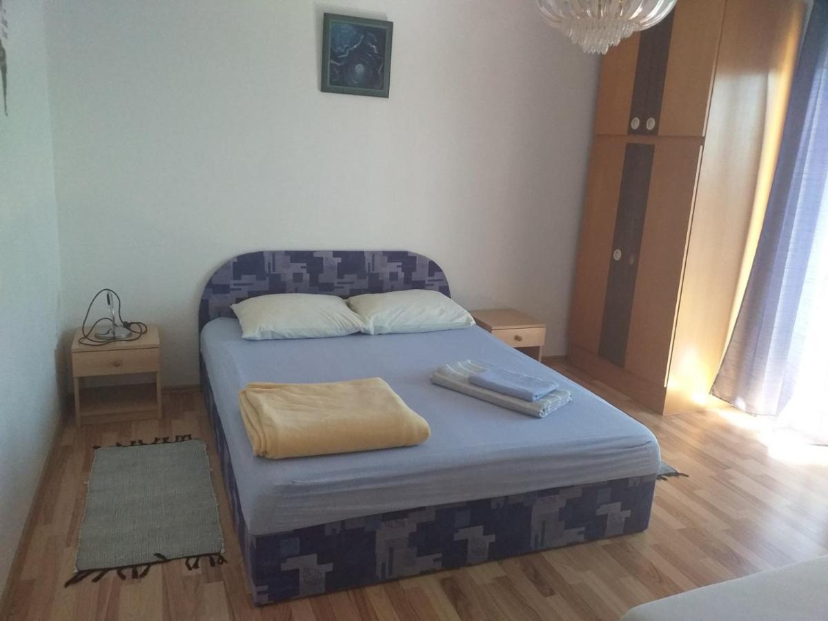 שיבניק Apartment Darinka מראה חיצוני תמונה